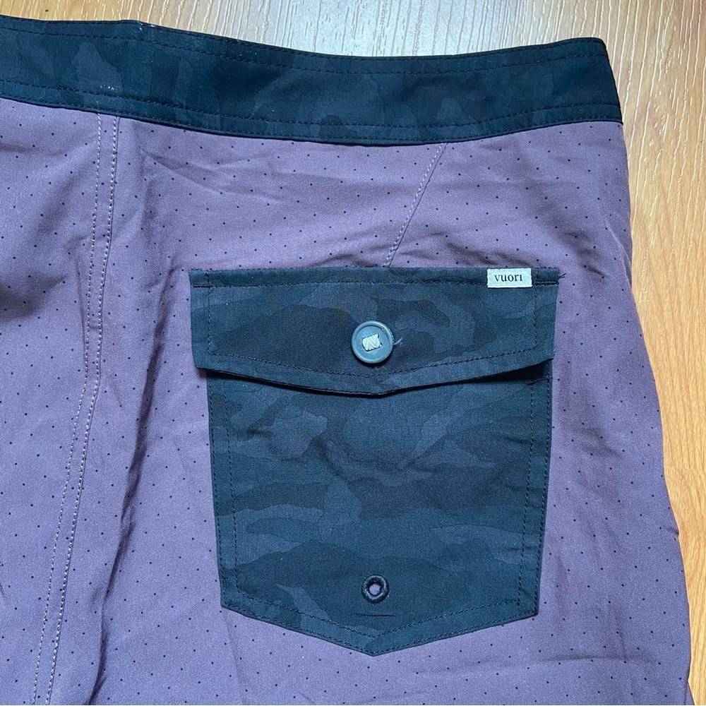 Vuori Men’s Logo Purple Drawstring Shorts Size 32 - Picture 7 of 12